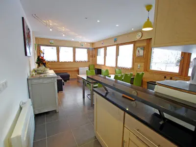 Appartement à Champagny en Vanoise, Charmant appartement rénové à Champagny-en-Vanoise pour 6 pers, proche centre et remontées mécaniques - L881409