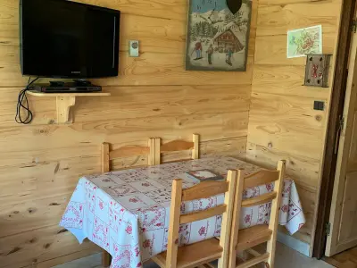 Appartement à Champagny en Vanoise, Champagny-en-Vanoise: Studio 19m² pour 4 personnes, balcon, animaux admis - L881423