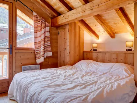 Chalet rénové, 3 chambres, à 5 min des remontées, poêle à bois, parking, animaux acceptés - Photo 8