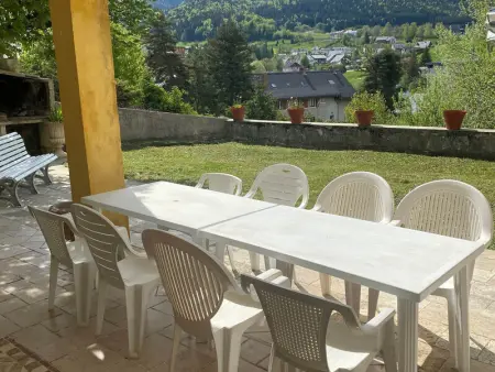 Belle maison au centre de Villard de Lans avec grande terrasse et jardin - Photo 13