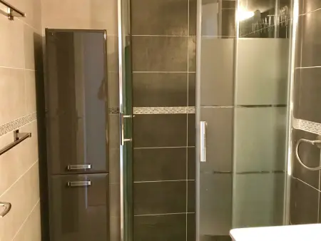 Appartement 3 pièces, balcon sud, pied des pistes, 6 couchages, parking proche - Photo 7