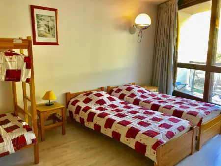 Appartement 3 pièces, balcon sud, pied des pistes, 6 couchages, parking proche - Photo 11