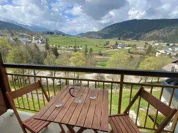 Appartement in Villard de Lans,Appartement 2P avec balcon, vue montagnes et parc, Villard-de-Lans FR-1-515-45 N°881446