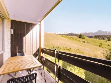 Studio cabine rénové avec parking couvert et casier à ski, proche centre - Photo 7