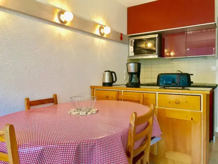 Studio Cabine avec Balcon Proche Centre et Pistes, Parking et Navette Gratuite - Photo 2