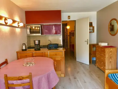 Studio Cabine avec Balcon Proche Centre et Pistes, Parking et Navette Gratuite - Photo 3
