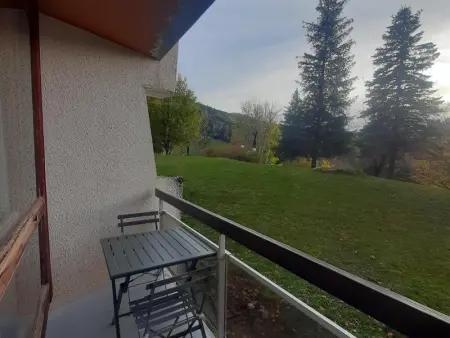 Appartement rénové au pied des pistes, balcon sud, commerces à proximité, parfait pour 4 personnes - Photo 7