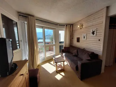 Appartement à Les Deux Alpes, Appartement cosy pour 6 pers. au pied des pistes avec parking et animaux acceptés - L970643