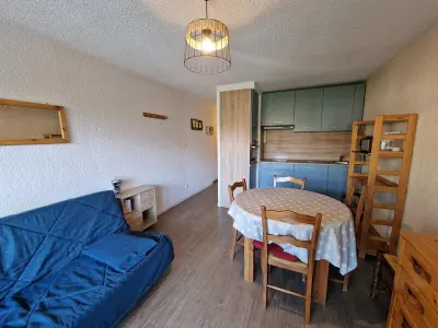 Appartement à Les Deux Alpes, Studio au pied des pistes avec balcon et parking - L881515