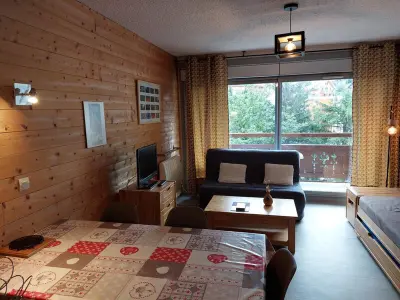 Appartement à Les Deux Alpes, Studio cosy au pied des pistes avec balcon, parking, et cuisine équipée - L881527