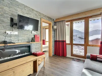 Appartement à Belle Plagne, Spacieux 2 pièces avec accès pistes, terrasse, cheminée et parking - L881537