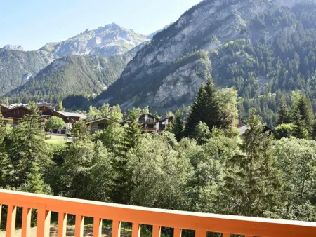 Appartement cosy avec balcon, 300m du centre, proche commerces et pistes, piscine chauffée - Photo 5