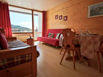 Appartement à Chamrousse, Studio cosy pour 4 pers à Chamrousse, balcon sud près des pistes - L965407