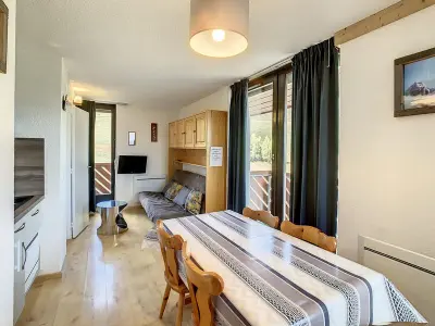 Appartement à La Toussuire, Appartement lumineux 2 pièces avec balcons et animaux admis à La Toussuire - L943899