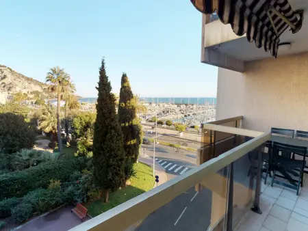 Appartement à Menton, Grand 2P avec Terrasse, Aperçu Mer et Garage Privé – Menton Garavan - L881603