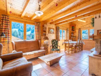 Chalet in La Clusaz,Chalet lumineux proche pistes : garage, Wi-Fi, 8-9 pers, 3*** FR-1-304-248 N°830962