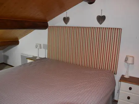 Luxueux chalet ensoleillé, ski aux pieds, près des pistes et du centre. - Photo 1