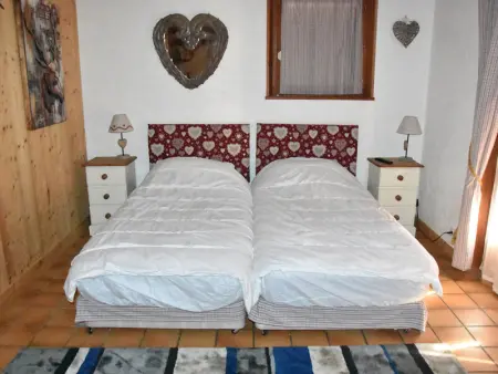 Luxueux chalet ensoleillé, ski aux pieds, près des pistes et du centre. - Photo 8