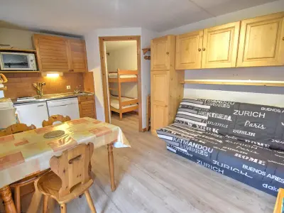 Appartement à Morzine, Studio rénové près du centre de Morzine, idéal pour 4 personnes avec terrasse et parking - L881660