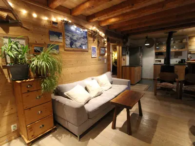 Chalet à Tignes, Chalet traditionnel 8 pers, chaleureux avec Wifi, proche pistes à Tignes - L830973