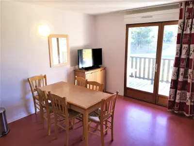 Appartement à La Joue du Loup, Appartement 2 Pièces pour 6 Personnes – Résidence Les Chalets d'Aurouze, La Joue du Loup - L881756