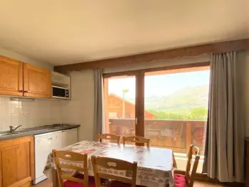 Apartamento en La Joue du Loup,Appartement rénové 6 pers, balcon, parking, animaux admis FR-1-504-484 N°881761