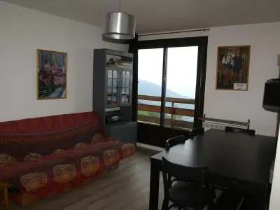Appartement à Les Adrets Prapoutel, 3 pièces au pied des pistes avec balcon - 2 chambres, parking, appareil à raclette - L947698