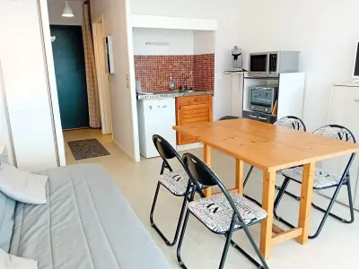 Appartement à Capbreton, Studio avec terrasse et parking à deux pas des plages - L881874