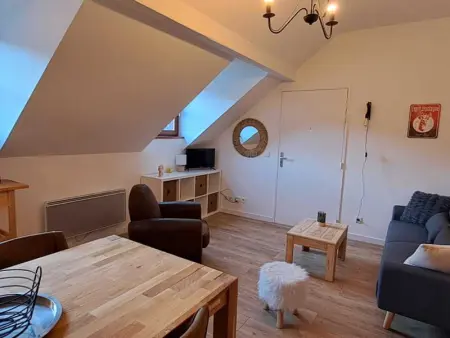 Charmant 2 Pièces Cabine Rénové avec Piscine à Vignec, 6 Personnes - Photo 2