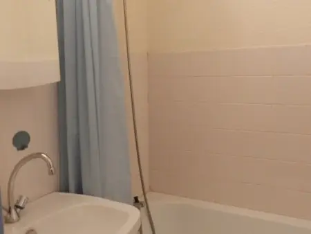 Studio cabine cosy avec balcon, pieds des pistes, 4 couchages, parking gratuit - Photo 2