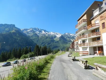 Studio chaleureux à 300m des pistes avec parking gratuit - Photo 5