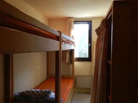 Appartement cosy au pied des pistes avec balcon, ascenseur, casier à skis et parking gratuit - Photo 6