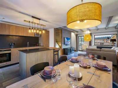 Chalet à Méribel, Chalet moderne avec parking et wifi, à proximité des pistes et commerces - L831070