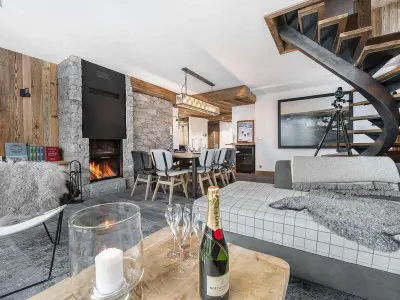 Appartement à Val d'Isère, Luxueux appartement 4 chambres avec hammam, proche centre et pistes de Val d'Isère - L881954