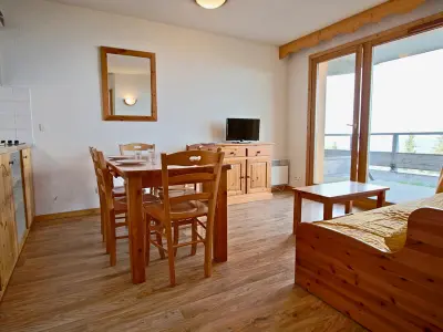 Appartement à Chamrousse, Bel appartement 2 pièces + cabine, proche pistes avec grande terrasse, à Chamrousse 1750 - L948207