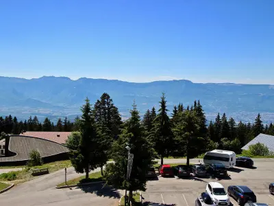 Studio cabine à Chamrousse 1750, pied des pistes avec balcon et piscine en été - Photo 9