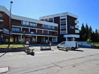 Studio cabine à Chamrousse 1750, pied des pistes avec balcon et piscine en été - Photo 18