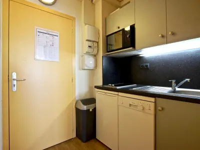 Studio cabine 4 pers. à Chamrousse - Centre station et au pied des pistes - Photo 6