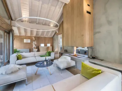 Chalet à Courchevel 1550, Chalet de luxe avec jacuzzi, hammam et salle de cinéma à Courchevel - L831101