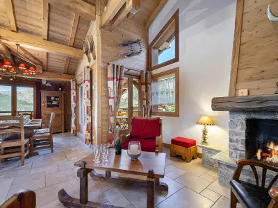 Chalet à Courchevel 1550, Chalet de 160m² à Courchevel, proche pistes, pour 8 avec sauna et garage - L831102