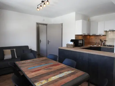 Appartement à La Toussuire, Appartement 6 pers rénové, lumineux, proche des pistes et commerces, balcon et parking privé. - L953667