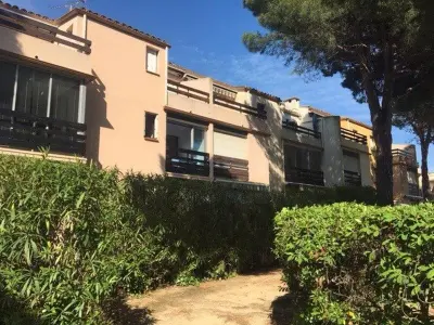 Appartement à Le Grau d'Agde, Studio Cabine Lumineux avec Piscine, 4 Couchages, Grau d'Agde - L882025