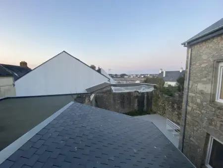 Duplex charmant T3/4 à 150m des criques, court commune, proche bourg à Port-Louis - Photo 10