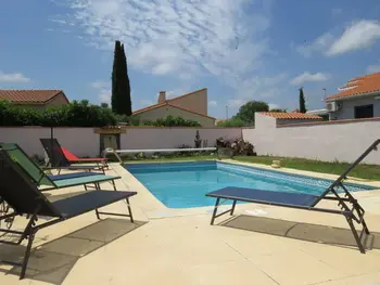 Villa a Saint Laurent de la Salanque,Villa familiale avec piscine privée, proche plage, calme, Wi-Fi, garage, barbecue FR-1-529-156 N°831146