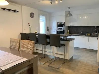 Maison à Balaruc les Bains, Villa 95m² avec jardin, climatisation et Wifi à Balaruc-les-Bains - ⭐⭐⭐ Etoiles - L831166