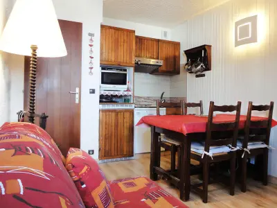 Appartement à Méribel, Appartement 2* aux Allues: 4 pers, pistes et commerces à proximité - L965085