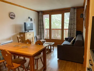 Appartement à Valloire, Appartement 3 pièces, 5 pers, sud-ouest, proche centre et pistes, balcon, parking, WIFI - L882172