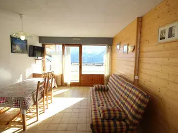 Appartement à Auris,Studio cabine 4 couchages à 150m des pistes avec terrasse et parking - Auris en Oisans FR-1-297-3 N°882180