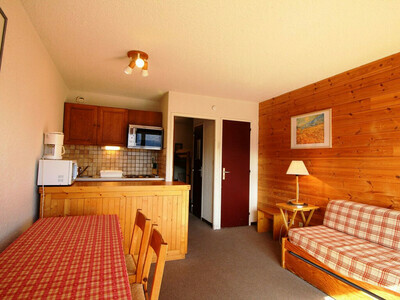 Location Appartement à Auris,Studio cabine 4 couchages au pied des pistes - Auris en Oisans FR-1-297-30 N°882188