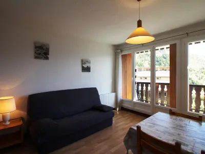 Appartement à Auris, Studio cabine 4 pers au pied des pistes avec parking – Auris en Oisans - N°882198